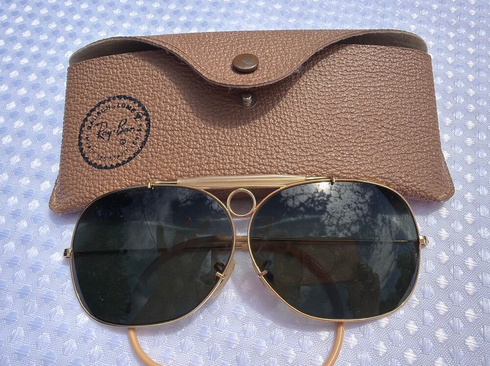 Vasioni Vintage B&L Original Ray Ban Shooting Aviator Sunglasses Gold & Gray